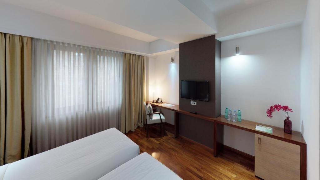 City5 Rooms & Suites By Lsa Скопье Экстерьер фото