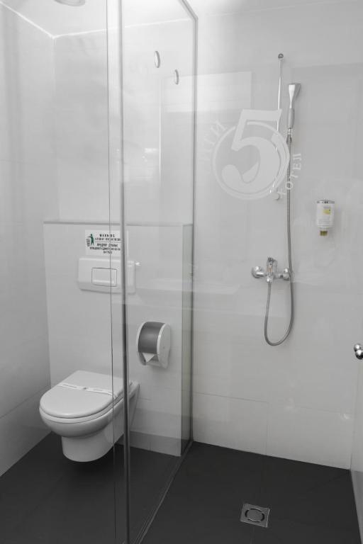 City5 Rooms & Suites By Lsa Скопье Экстерьер фото